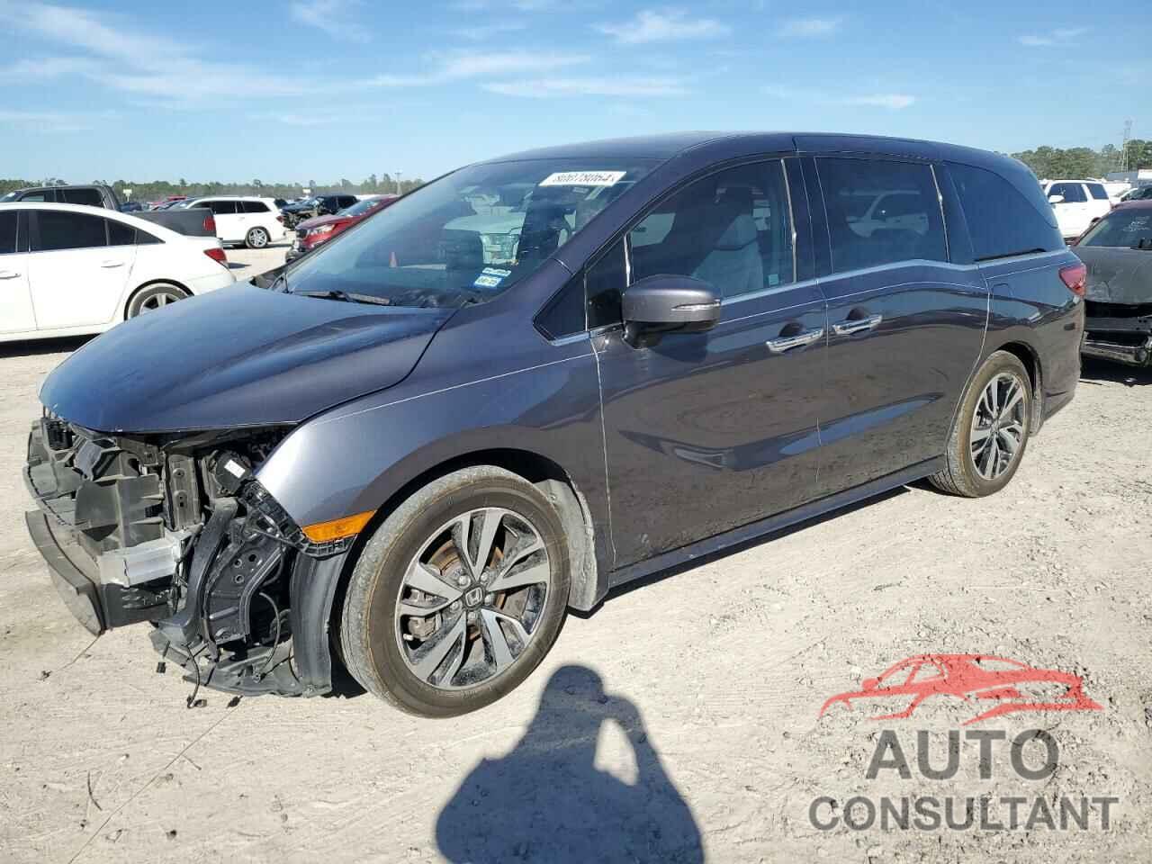 HONDA ODYSSEY 2018 - 5FNRL6H95JB016069