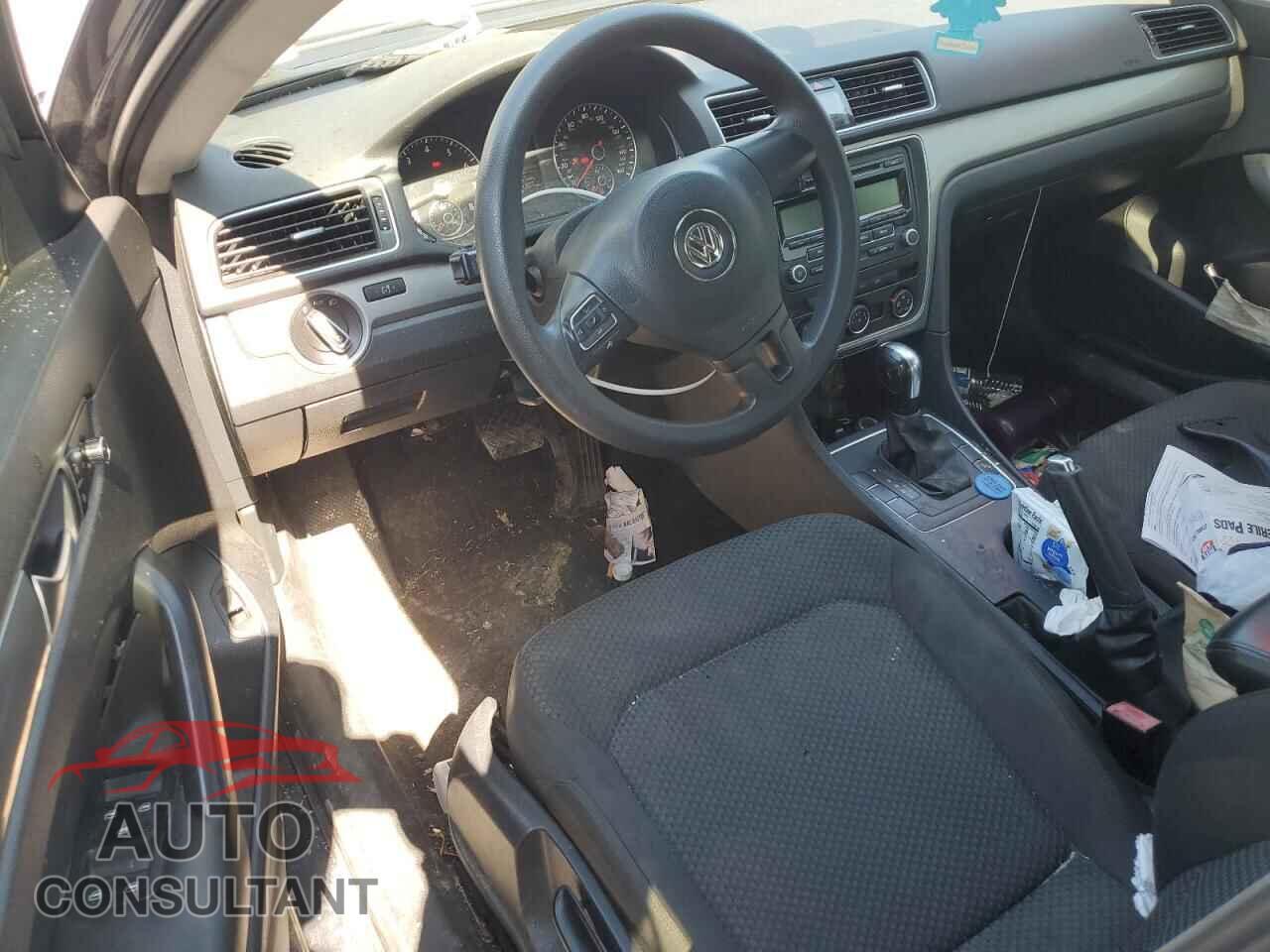 VOLKSWAGEN PASSAT 2013 - 1VWAP7A3XDC118186