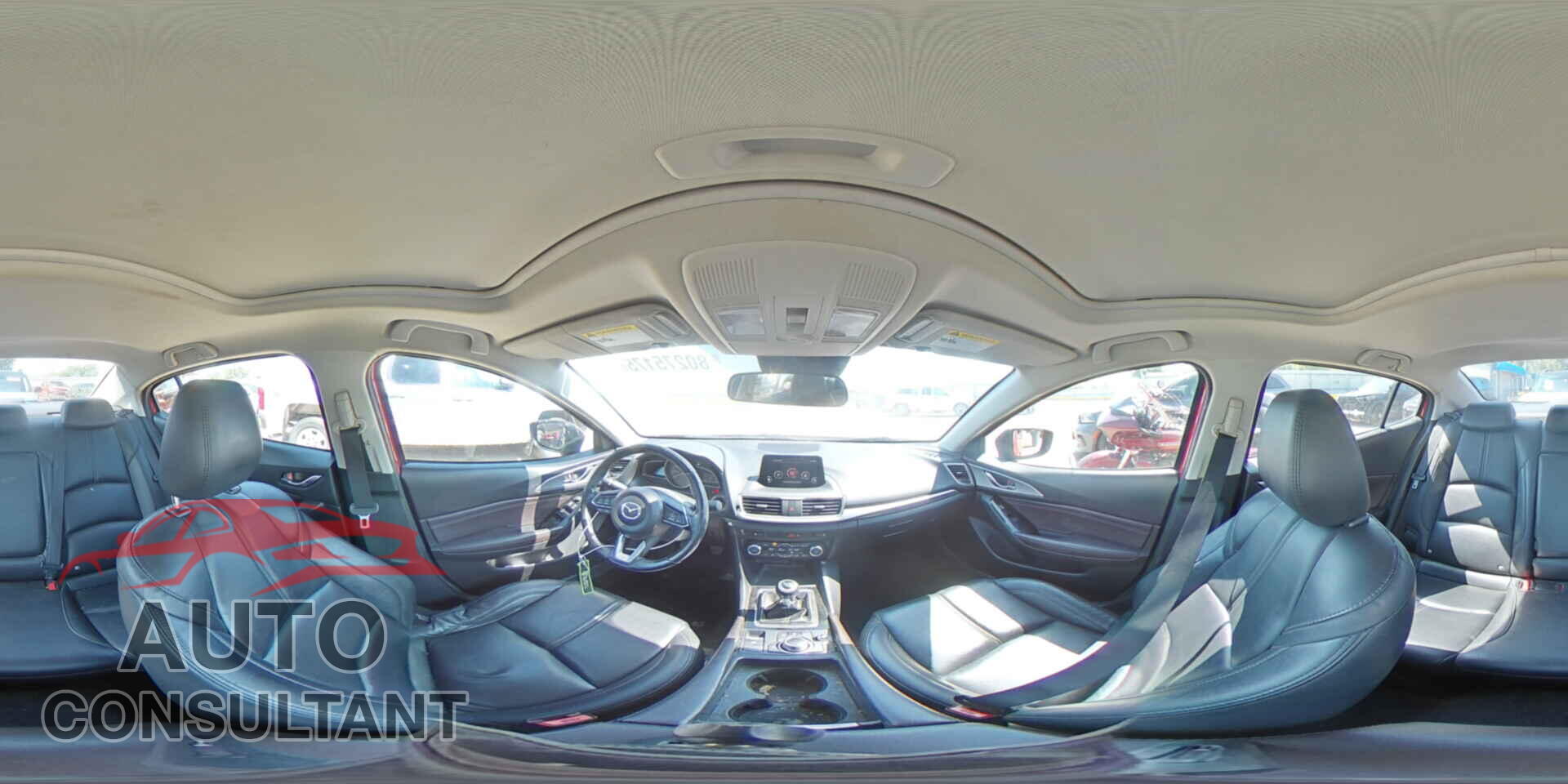 MAZDA 3 2018 - 3MZBN1V37JM238877