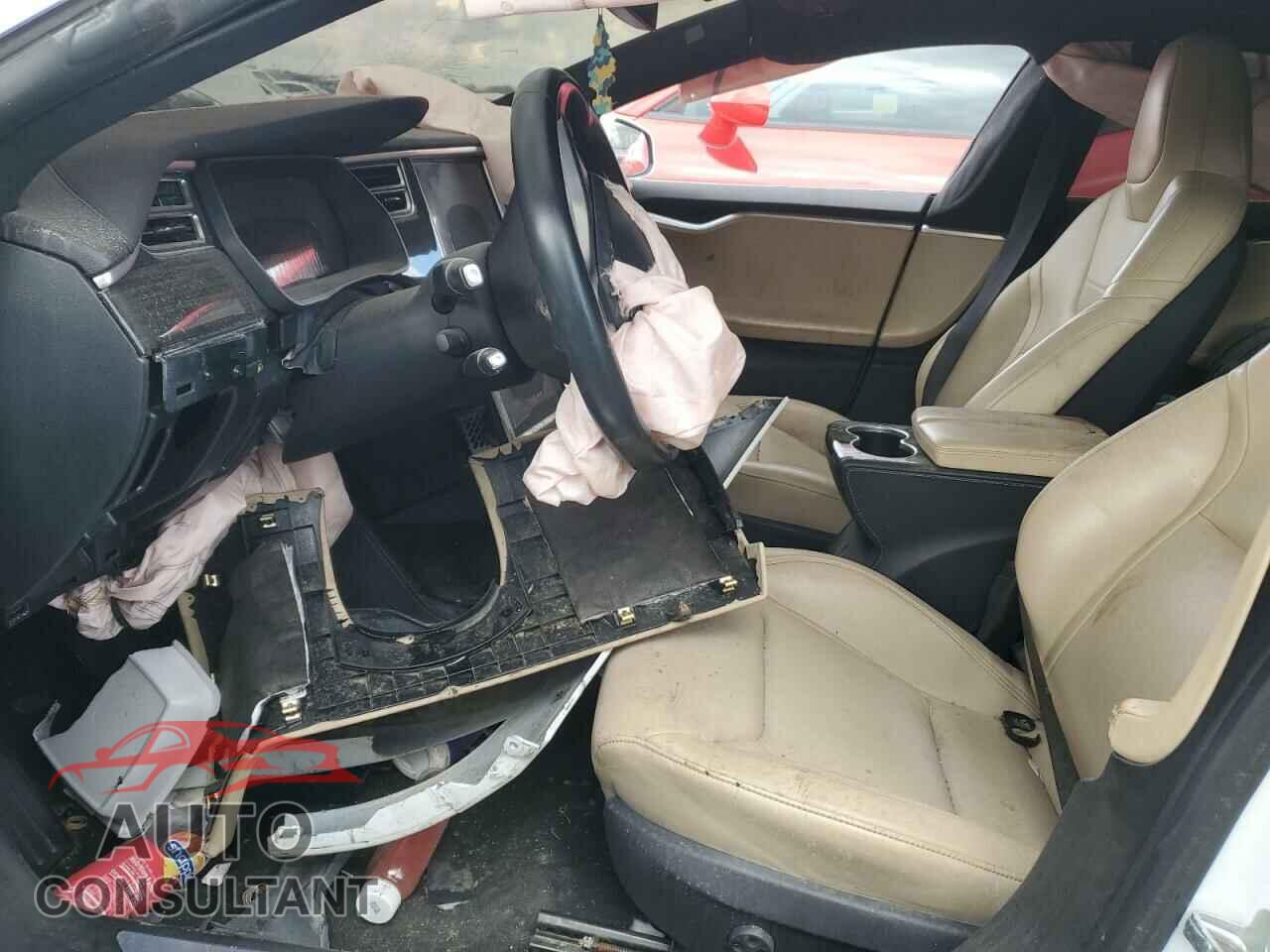 TESLA MODEL S 2015 - 5YJSA1S21FF096032