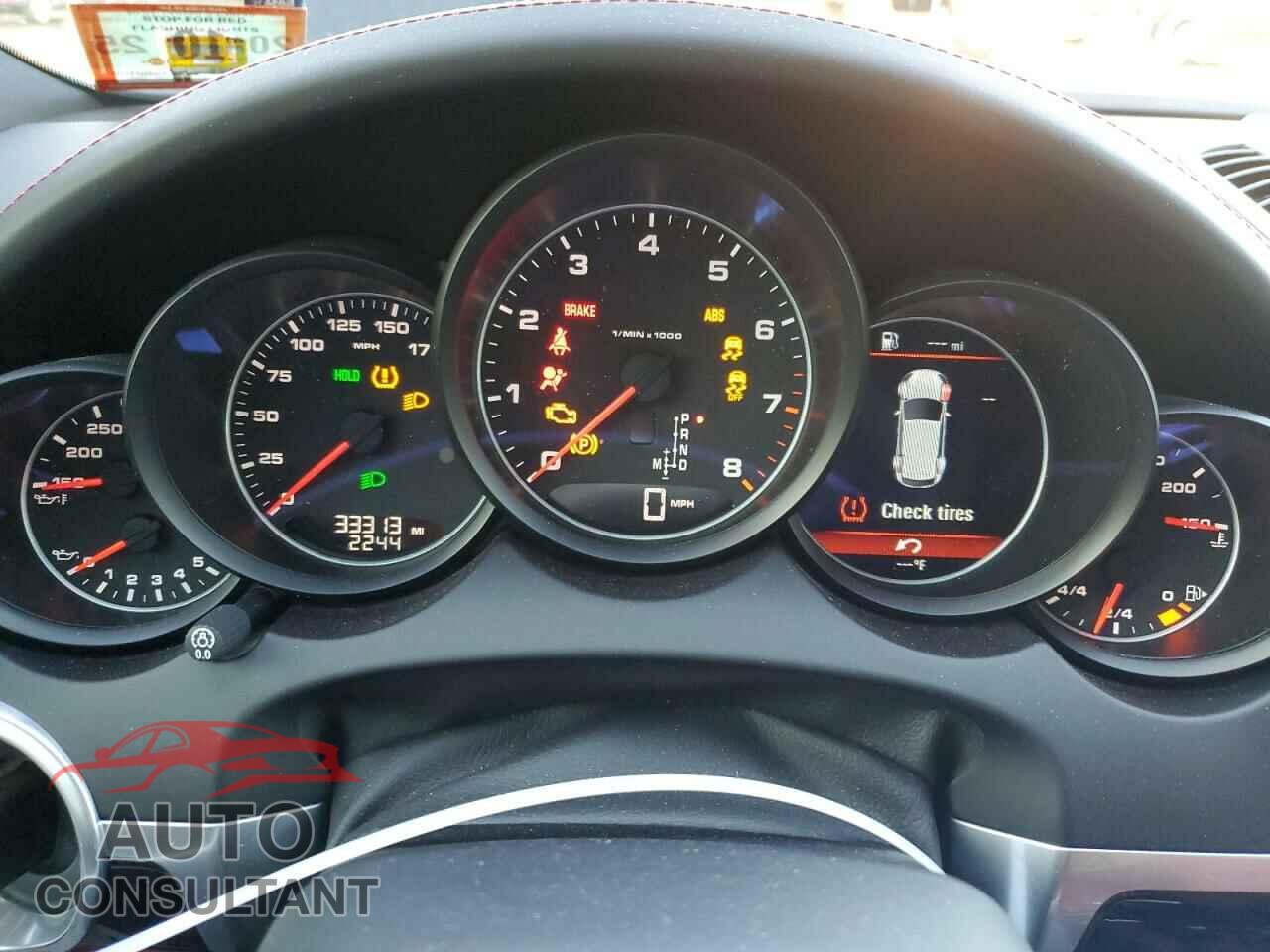 PORSCHE CAYENNE 2017 - WP1AA2A24HKA83301