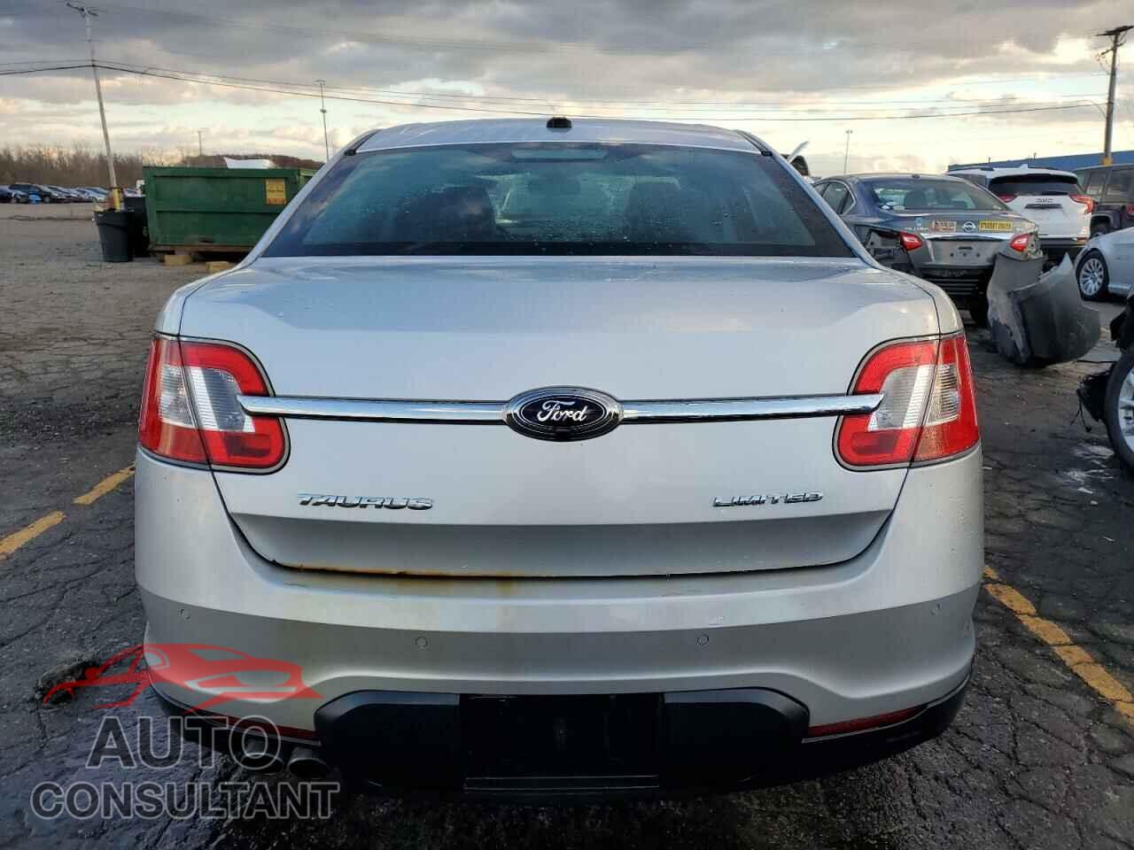FORD TAURUS 2011 - 1FAHP2FW4BG151008