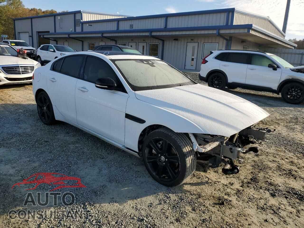 JAGUAR XE 2017 - SAJAE4BG7HA964643