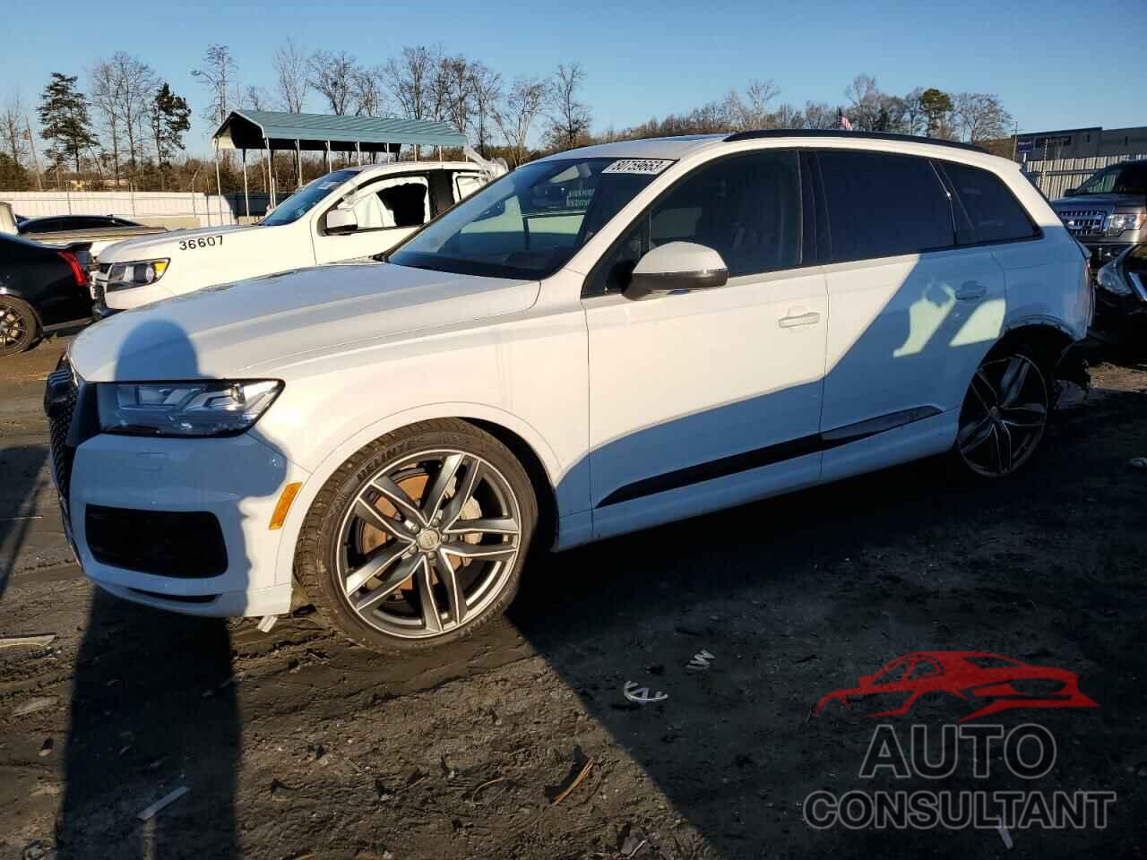 AUDI Q7 2018 - WA1VAAF7XJD007054