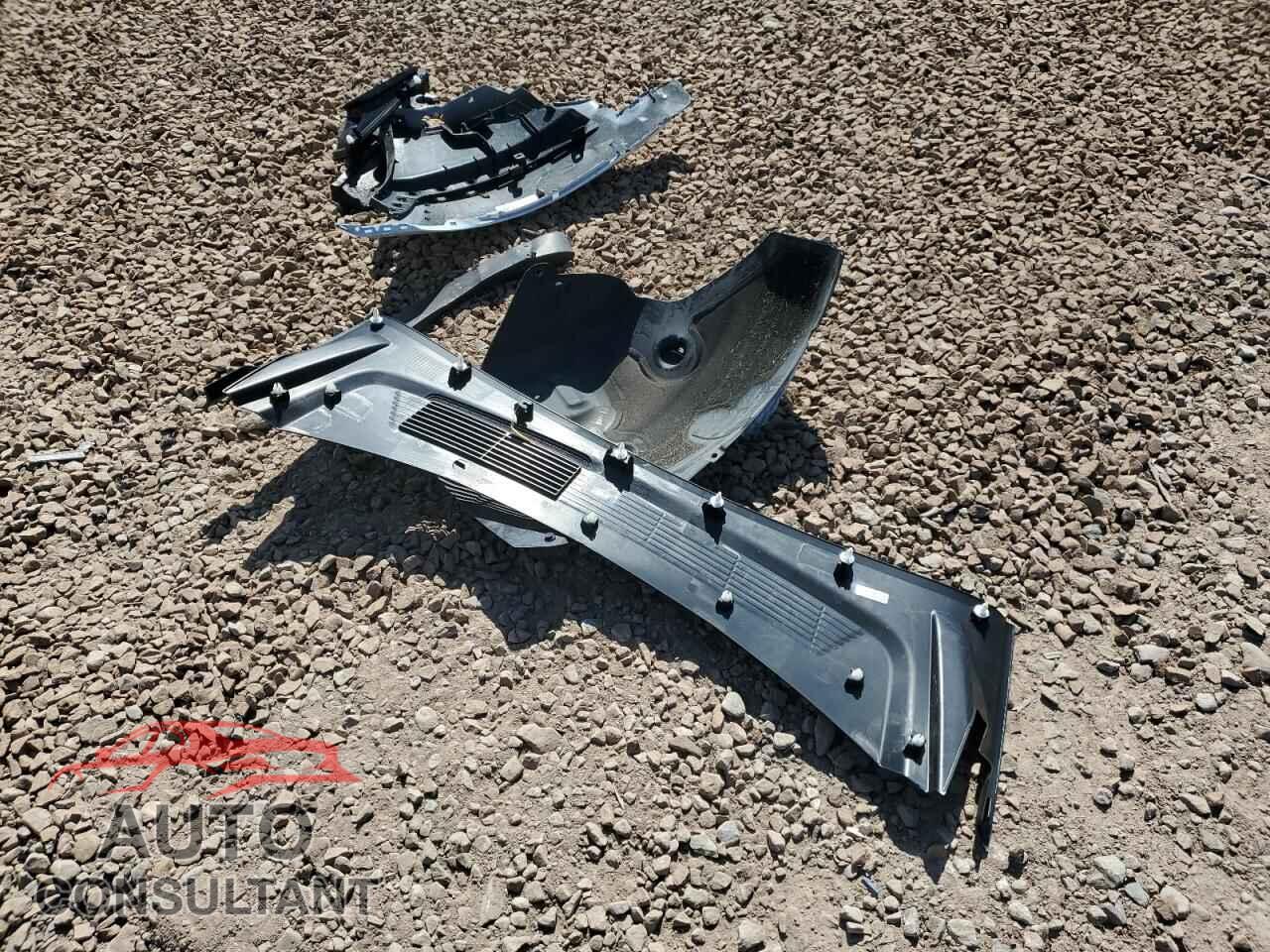 TESLA MODEL 3 2024 - 5YJ3E1EB4RF768223