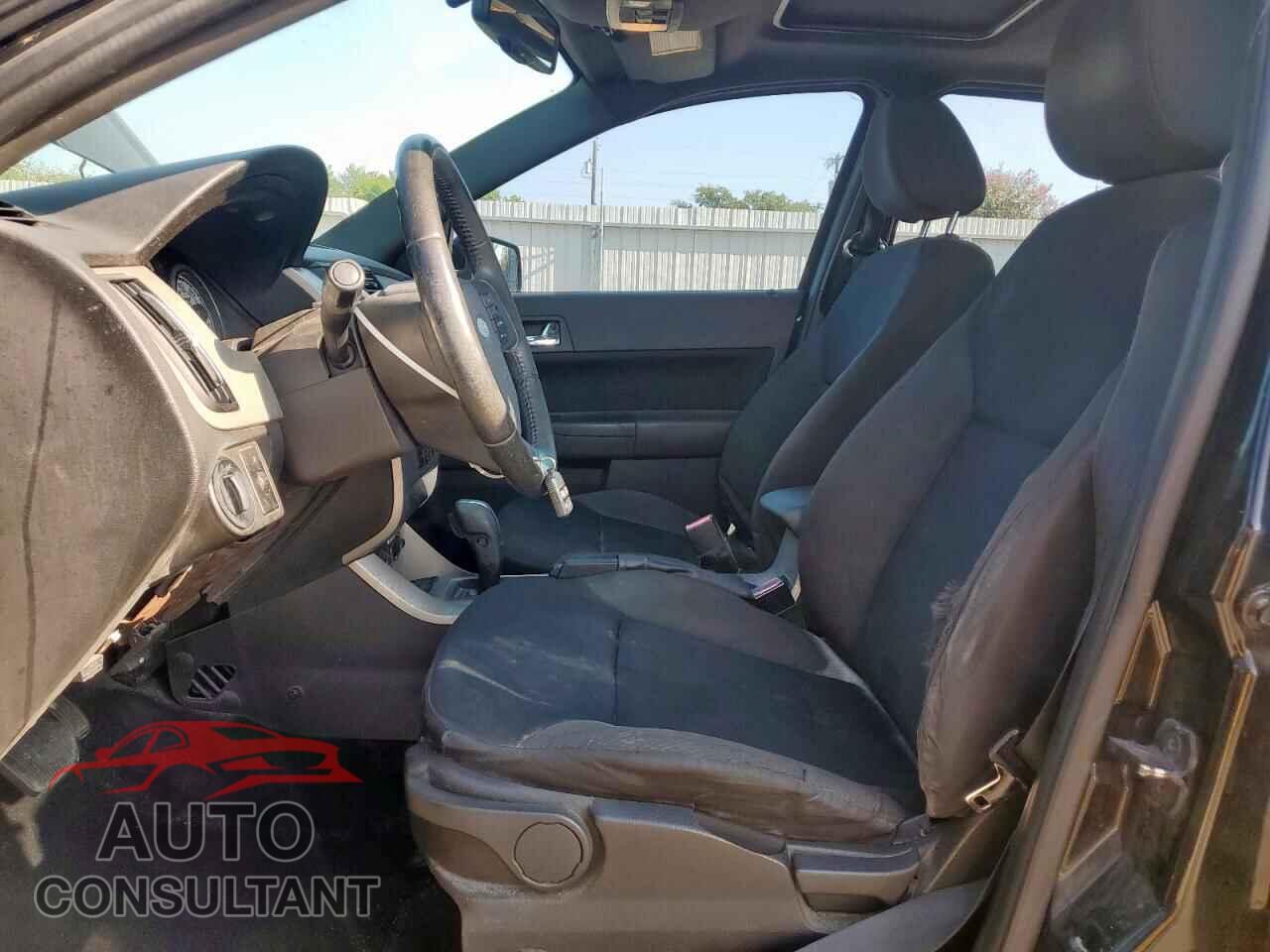FORD FOCUS 2011 - 1FAHP3GN2BW189614
