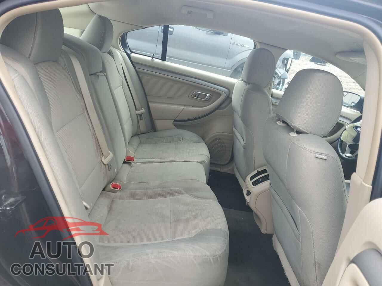FORD TAURUS 2014 - 1FAHP2E83EG106584