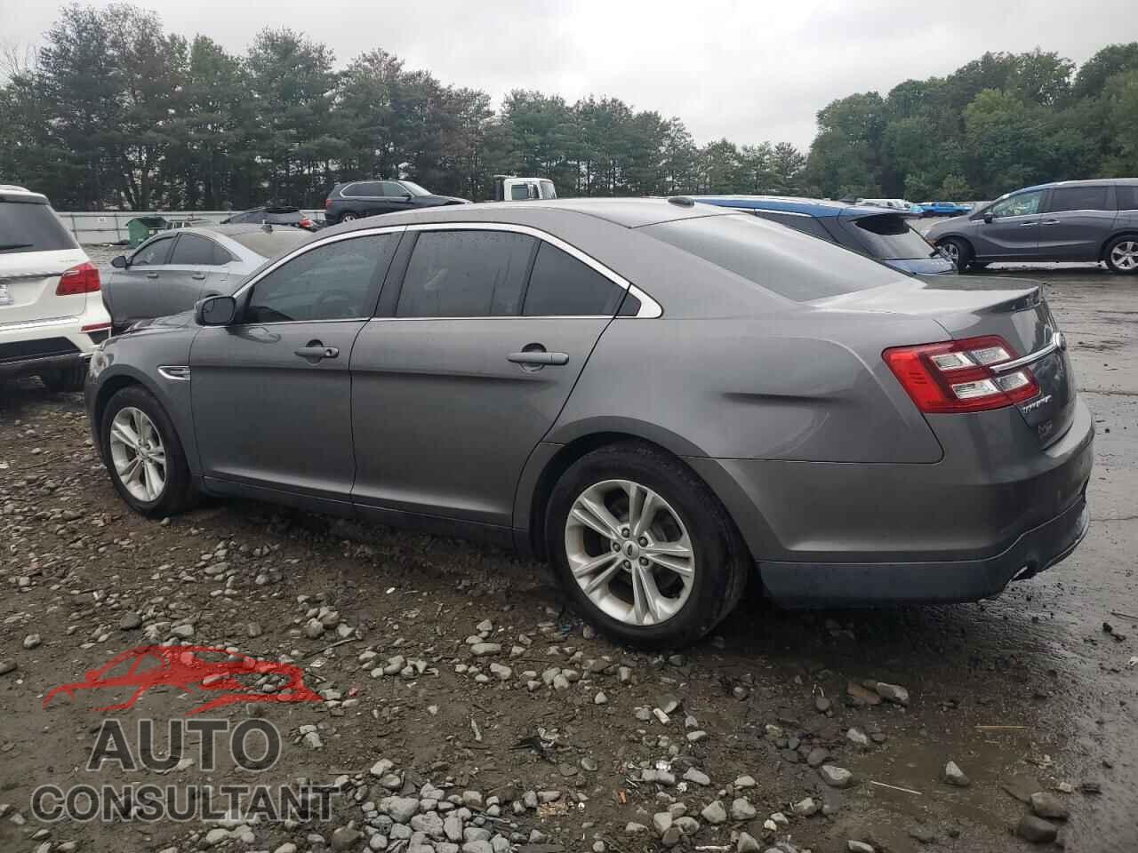 FORD TAURUS 2013 - 1FAHP2E88DG158890