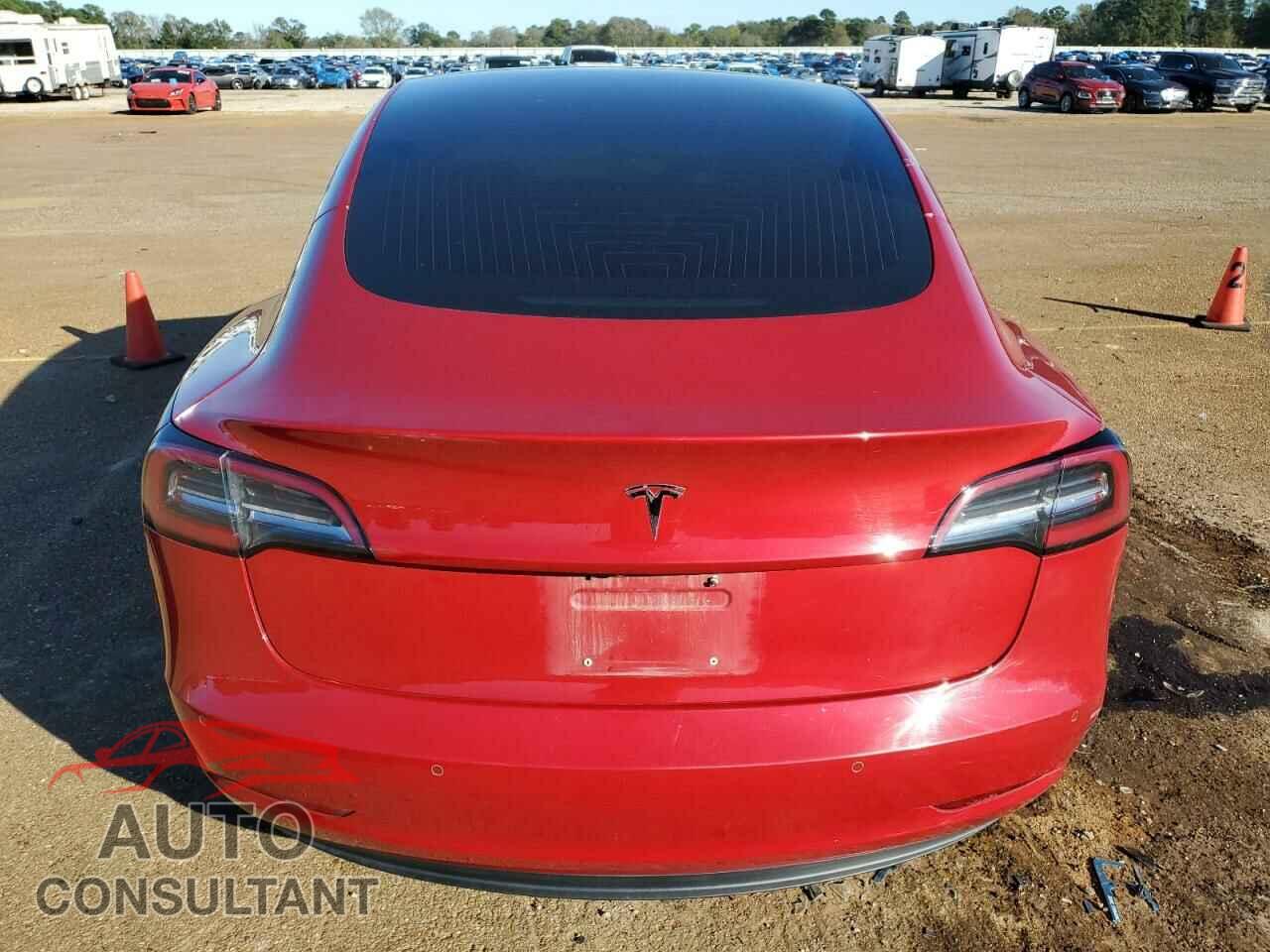TESLA MODEL 3 2018 - 5YJ3E1EA8JF049553
