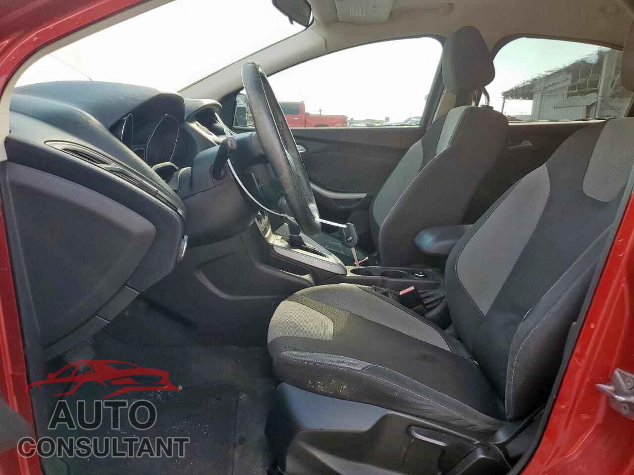FORD FOCUS 2012 - 1FAHP3K21CL257014