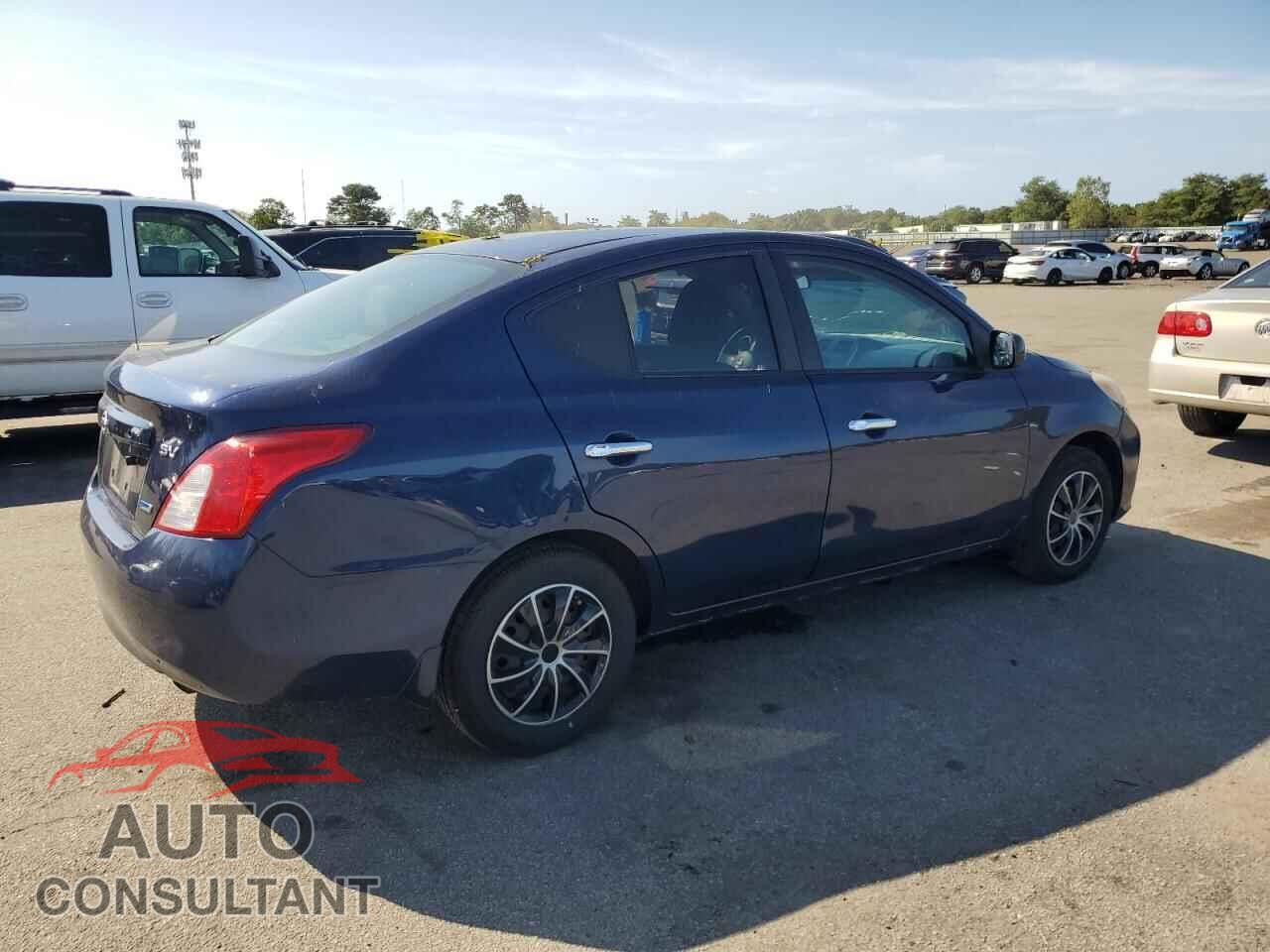 NISSAN VERSA 2012 - 3N1CN7AP8CL898845
