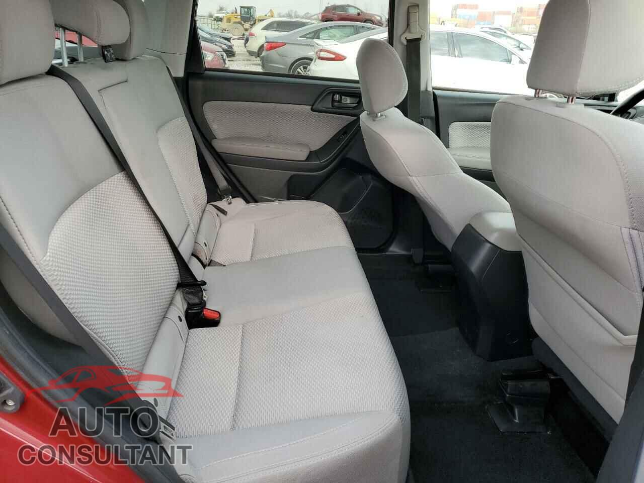 SUBARU FORESTER 2018 - JF2SJAEC5JG604071