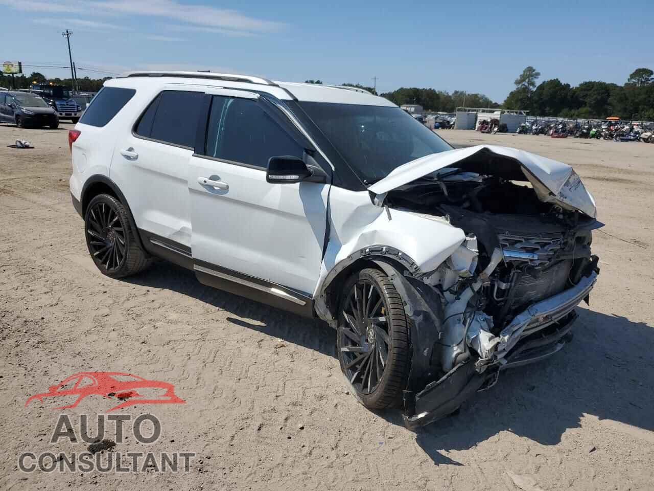 FORD EXPLORER 2018 - 1FM5K7D8XJGB42501