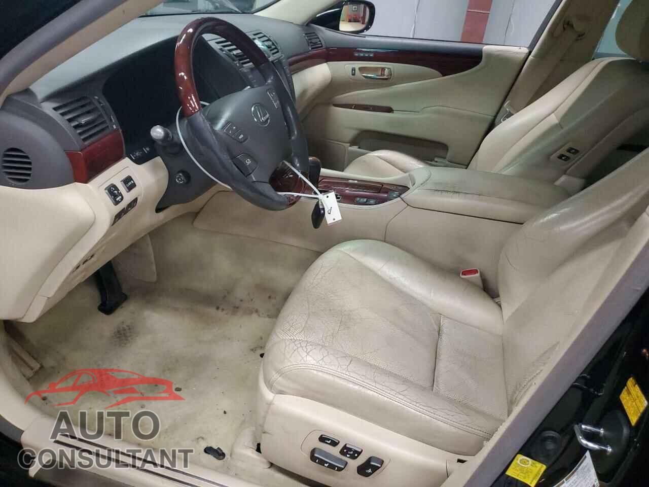 LEXUS LS460 2011 - JTHCL5EFXB5011137