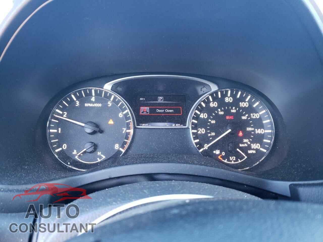 NISSAN PATHFINDER 2017 - 5N1DR2MN0HC684529