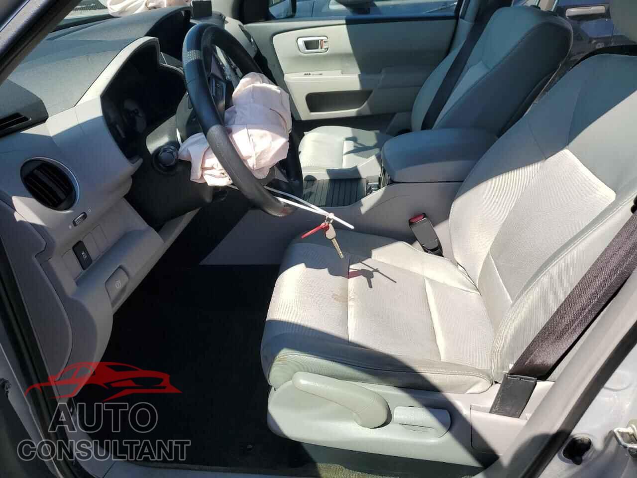 HONDA PILOT 2015 - 5FNYF4H28FB029433