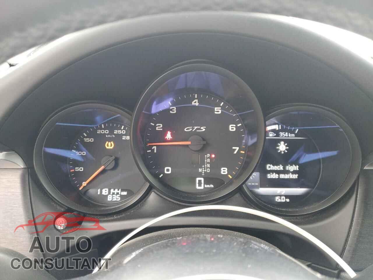 PORSCHE MACAN 2018 - WP1AG2A56JLB61957