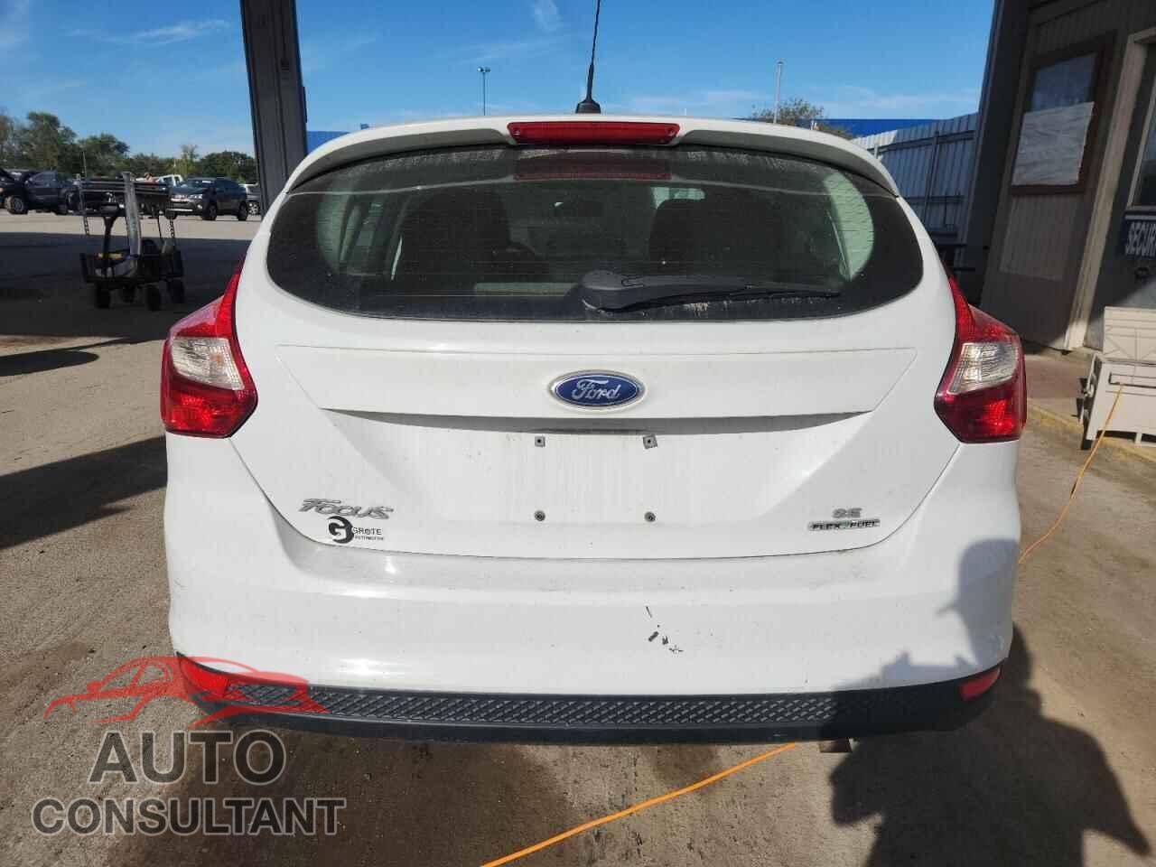 FORD FOCUS 2014 - 1FADP3K26EL351276