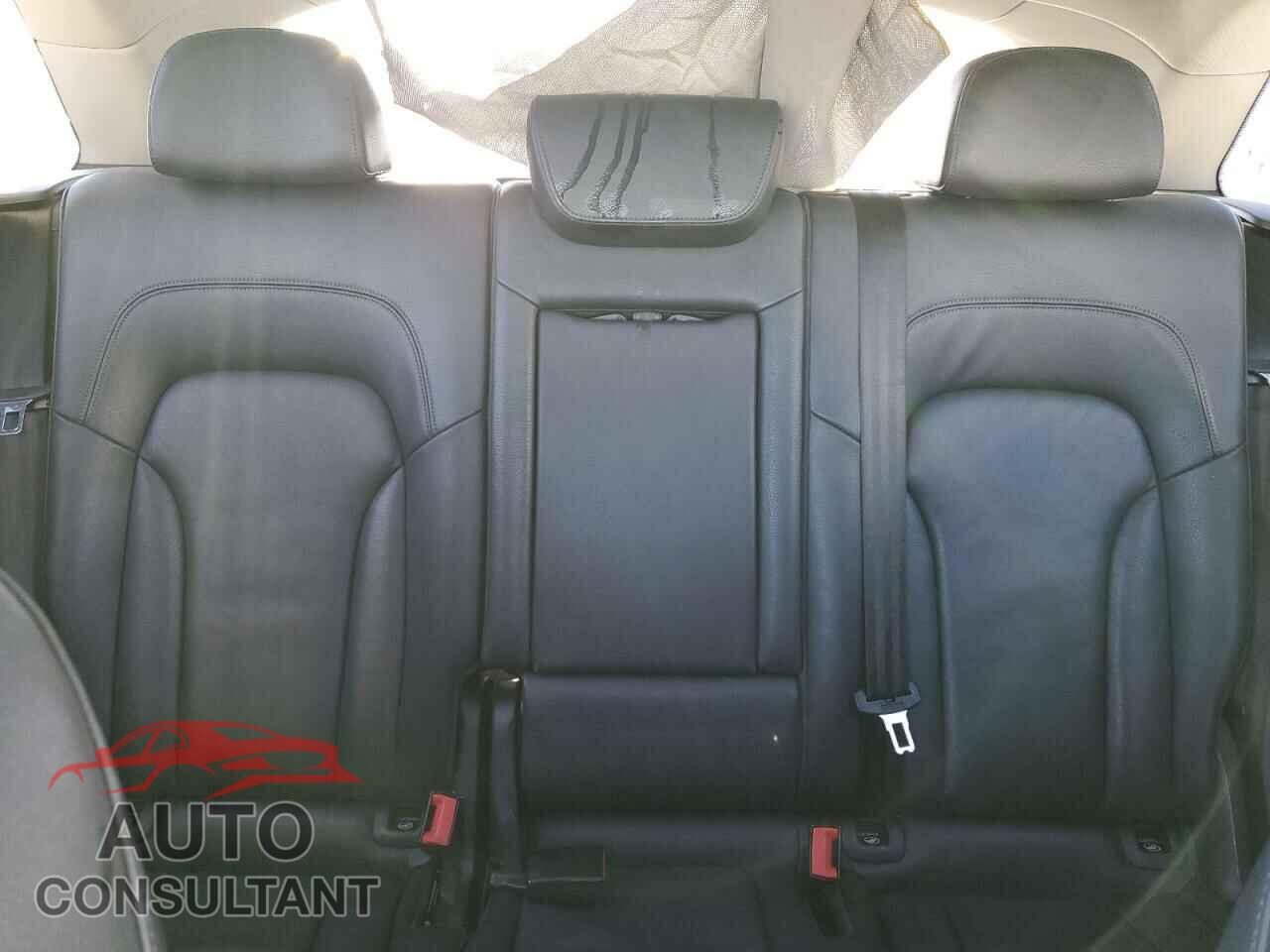 AUDI Q5 2012 - WA1LFAFP2CA126083