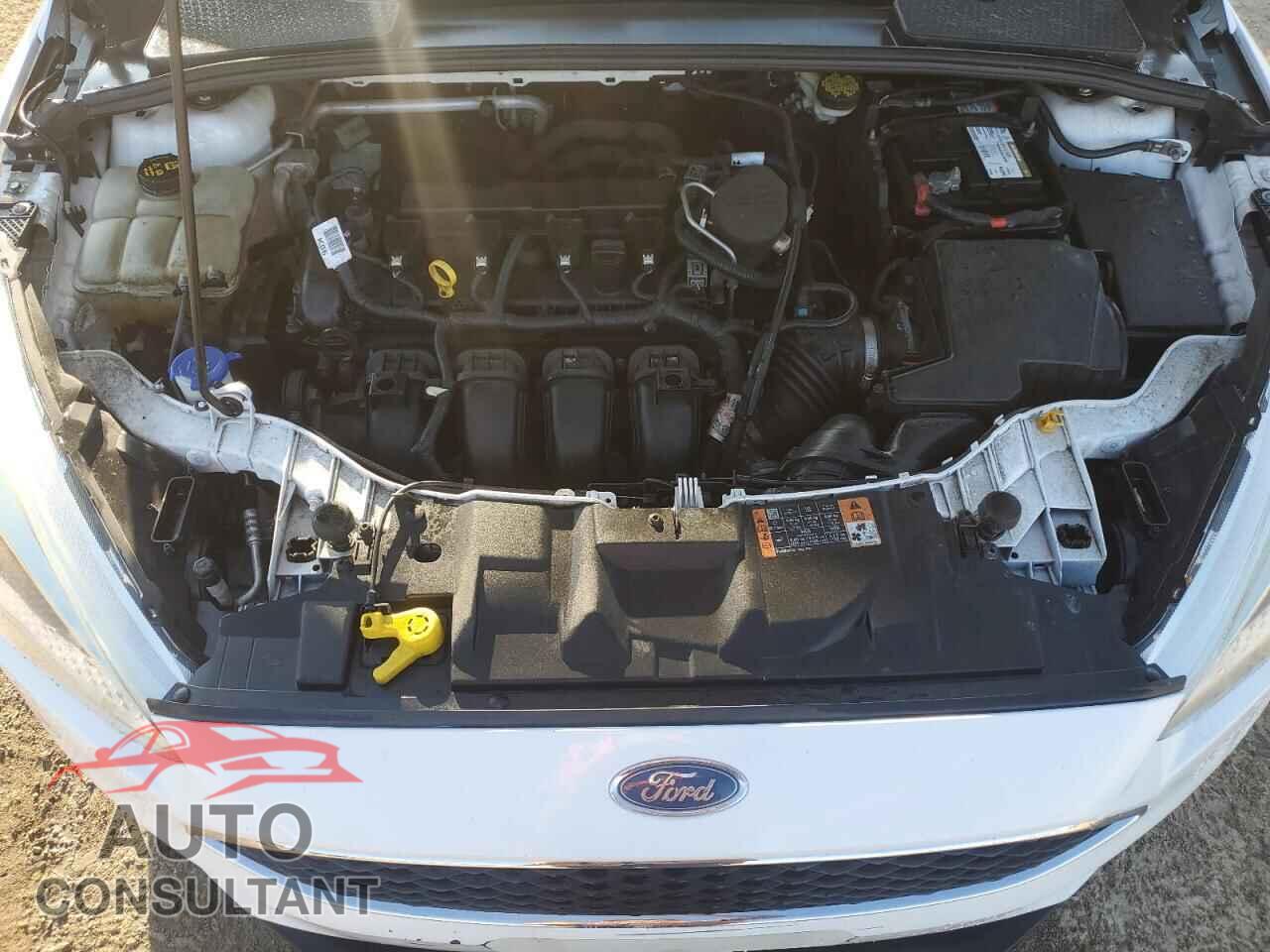 FORD FOCUS 2015 - 1FADP3F2XFL289456