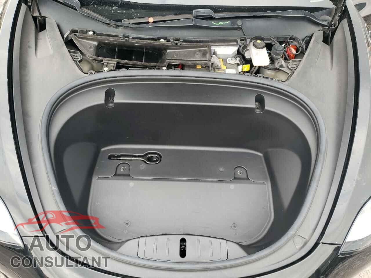 TESLA MODEL 3 2020 - 5YJ3E1EA4LF606476