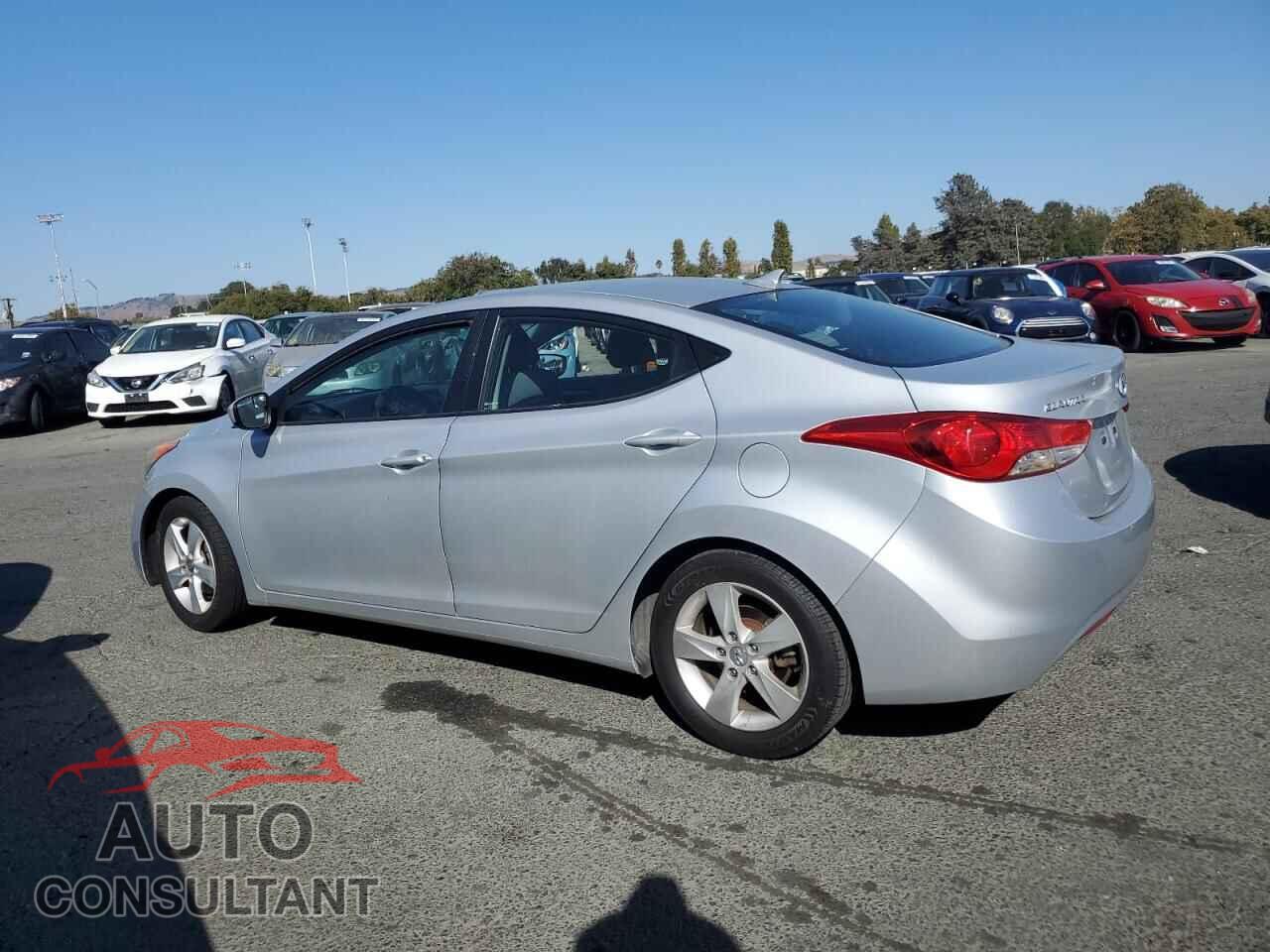HYUNDAI ELANTRA 2012 - KMHDH4AE8CU195348