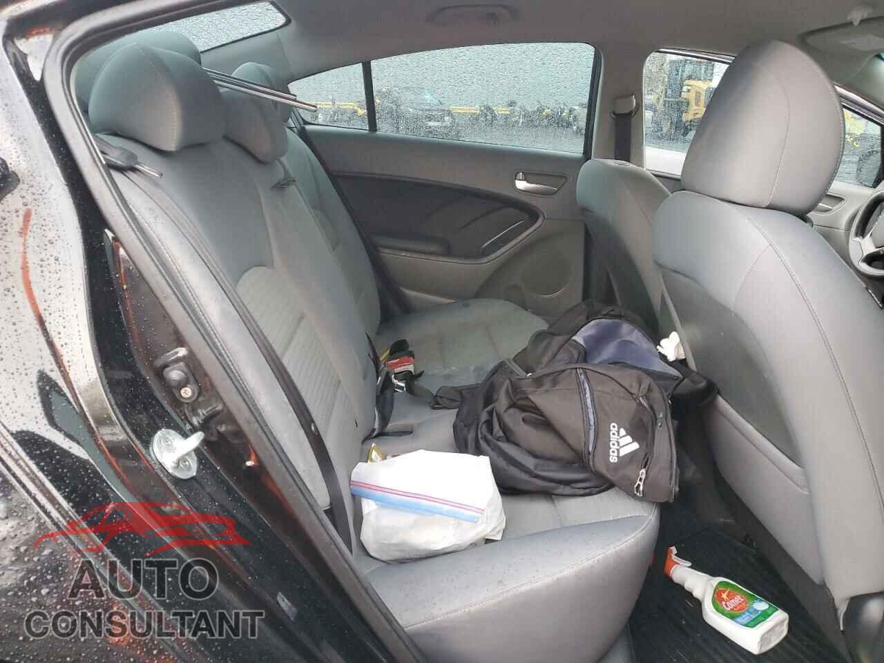 KIA FORTE 2017 - 3KPFL4A71HE090153