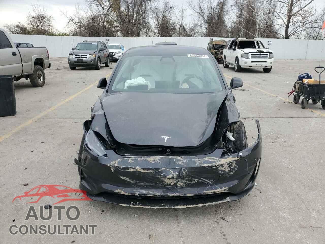 TESLA MODEL 3 2024 - 5YJ3E1ET8RF847628