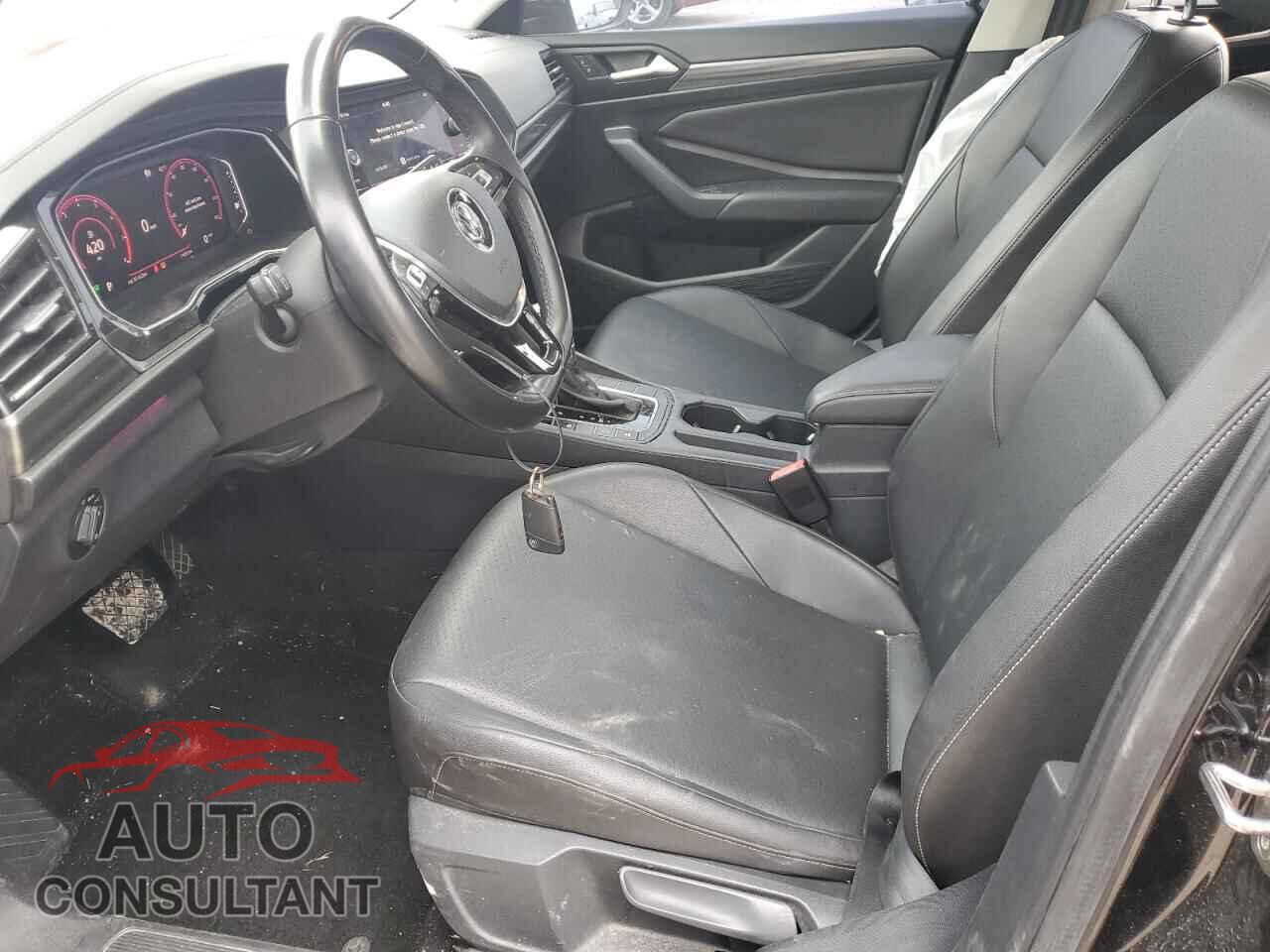 VOLKSWAGEN JETTA 2019 - 3VWE57BU5KM099573