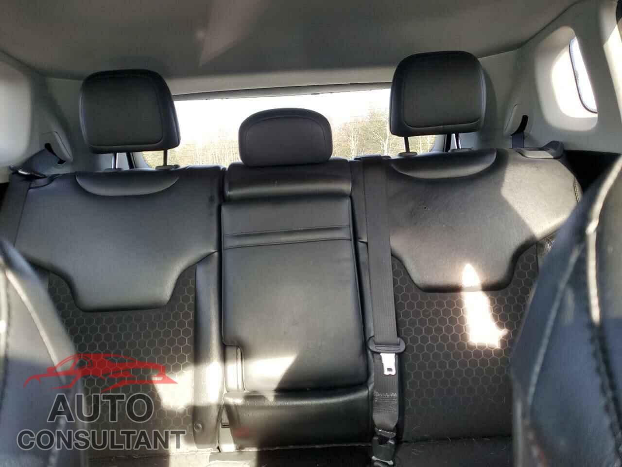 JEEP COMPASS 2018 - 3C4NJDBB6JT394505