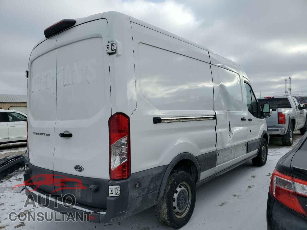 FORD TRANSIT 2018 - 1FTYR2CM1JKB47887