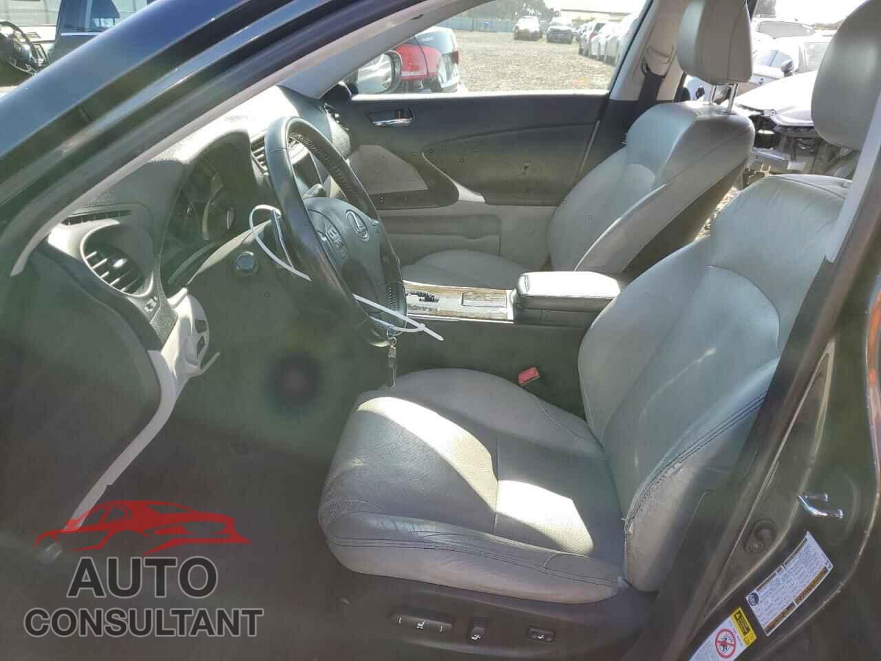 LEXUS IS 2009 - JTHBK262895102040