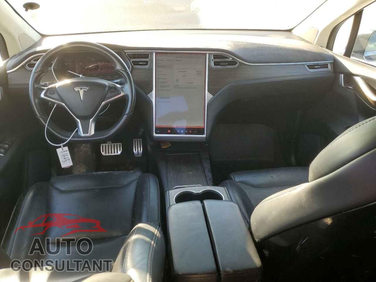 TESLA MODEL X 2016 - 5YJXCBE42GF007895
