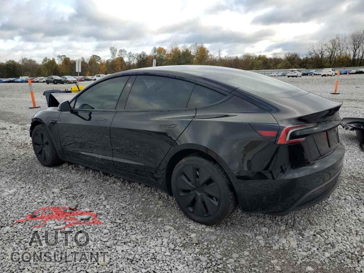 TESLA MODEL 3 2024 - 5YJ3E1EB9RF846690