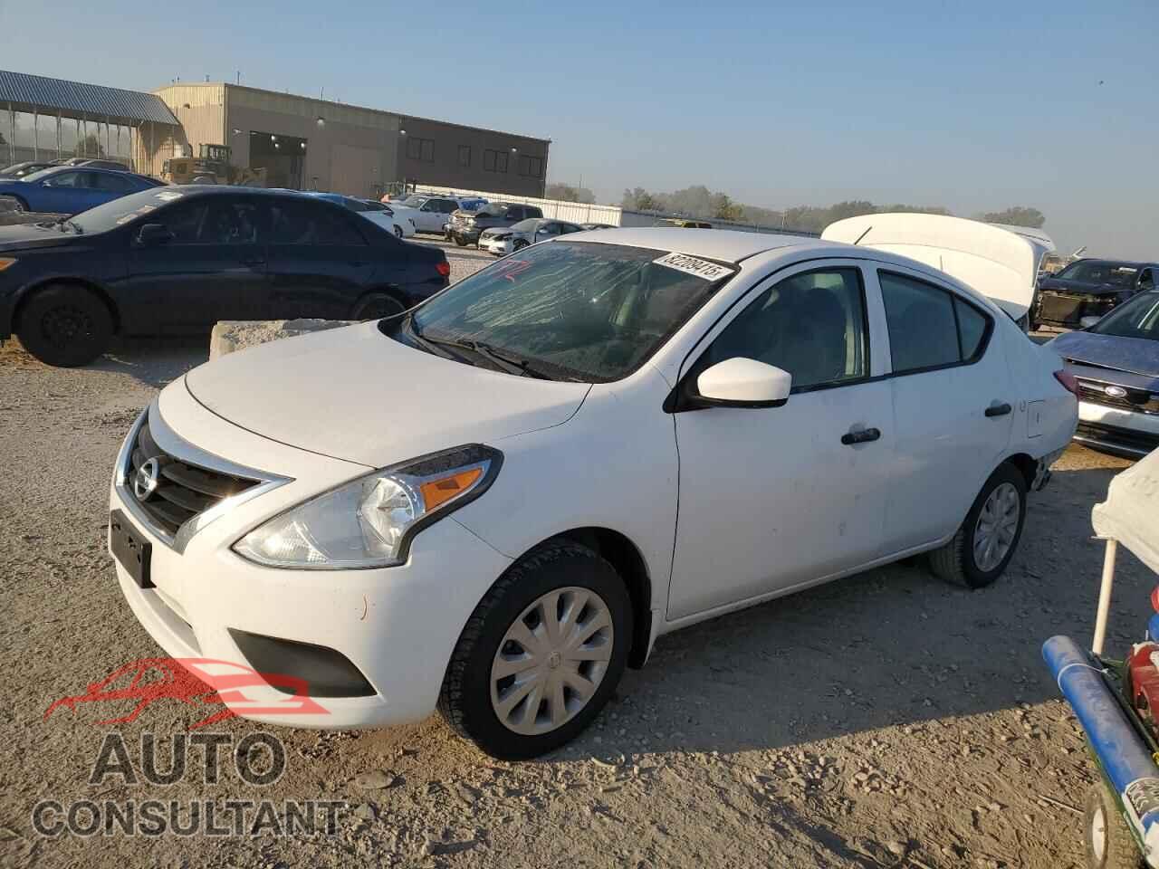 NISSAN VERSA 2017 - 3N1CN7AP5HL824547