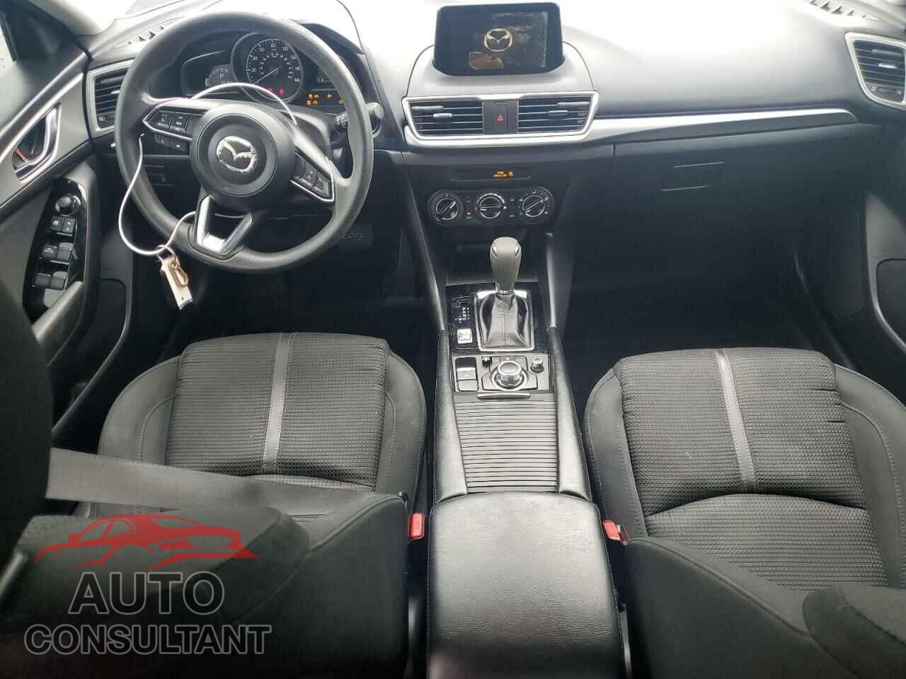 MAZDA 3 2017 - 3MZBN1U73HM109663