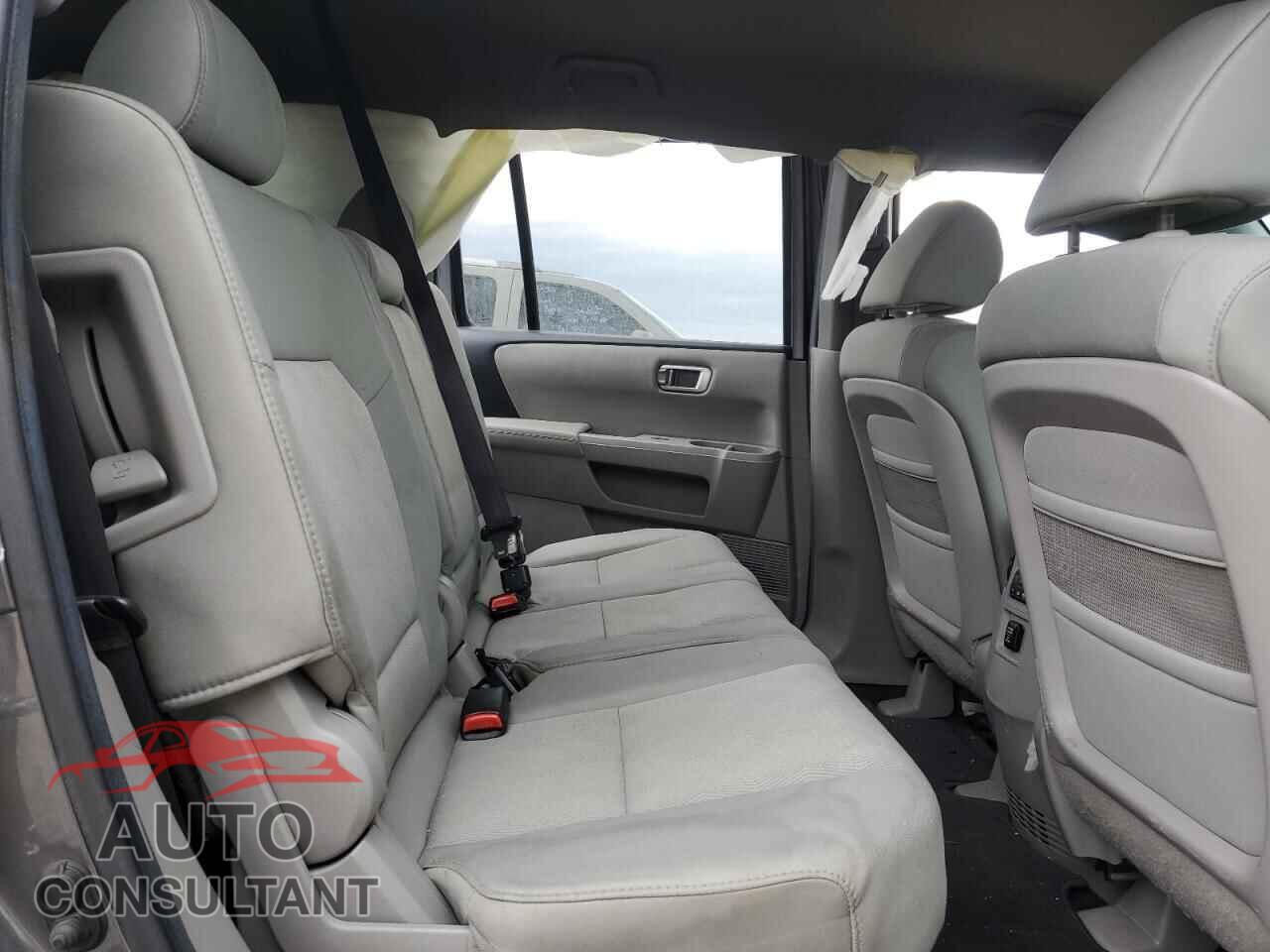 HONDA PILOT 2011 - 5FNYF4H23BB088898