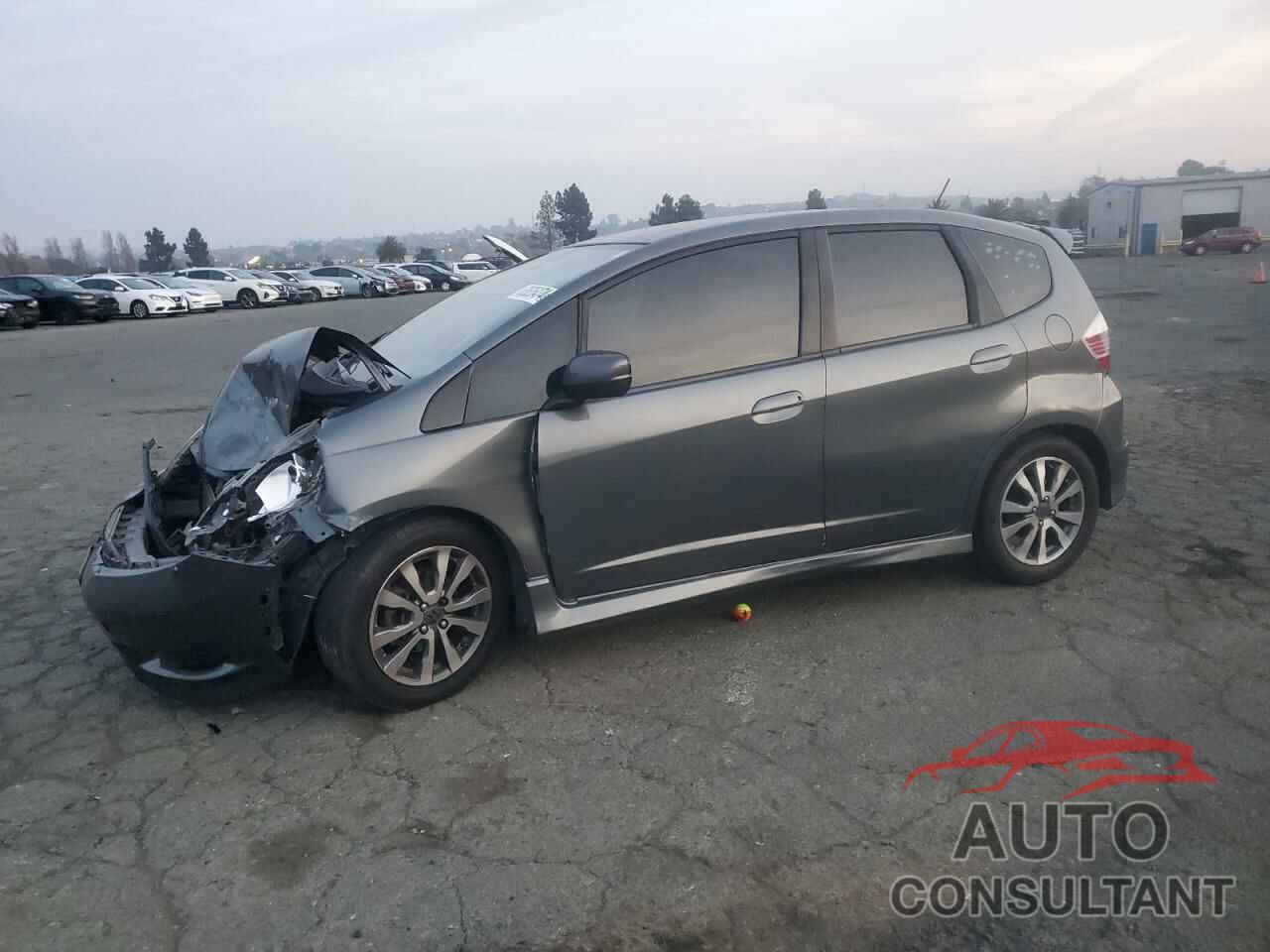 HONDA FIT 2013 - JHMGE8H56DC052668
