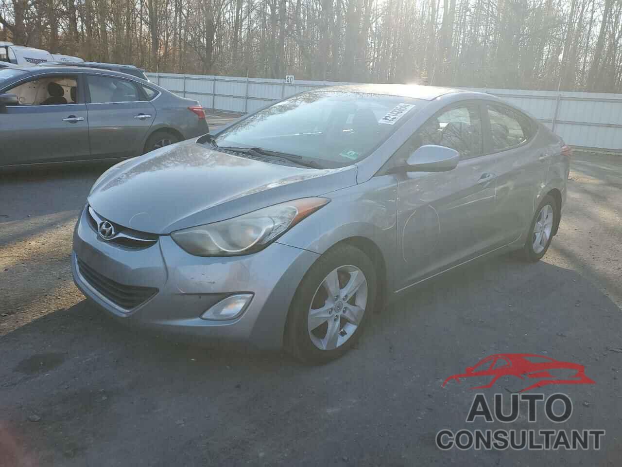HYUNDAI ELANTRA 2012 - KMHDH4AEXCU386401