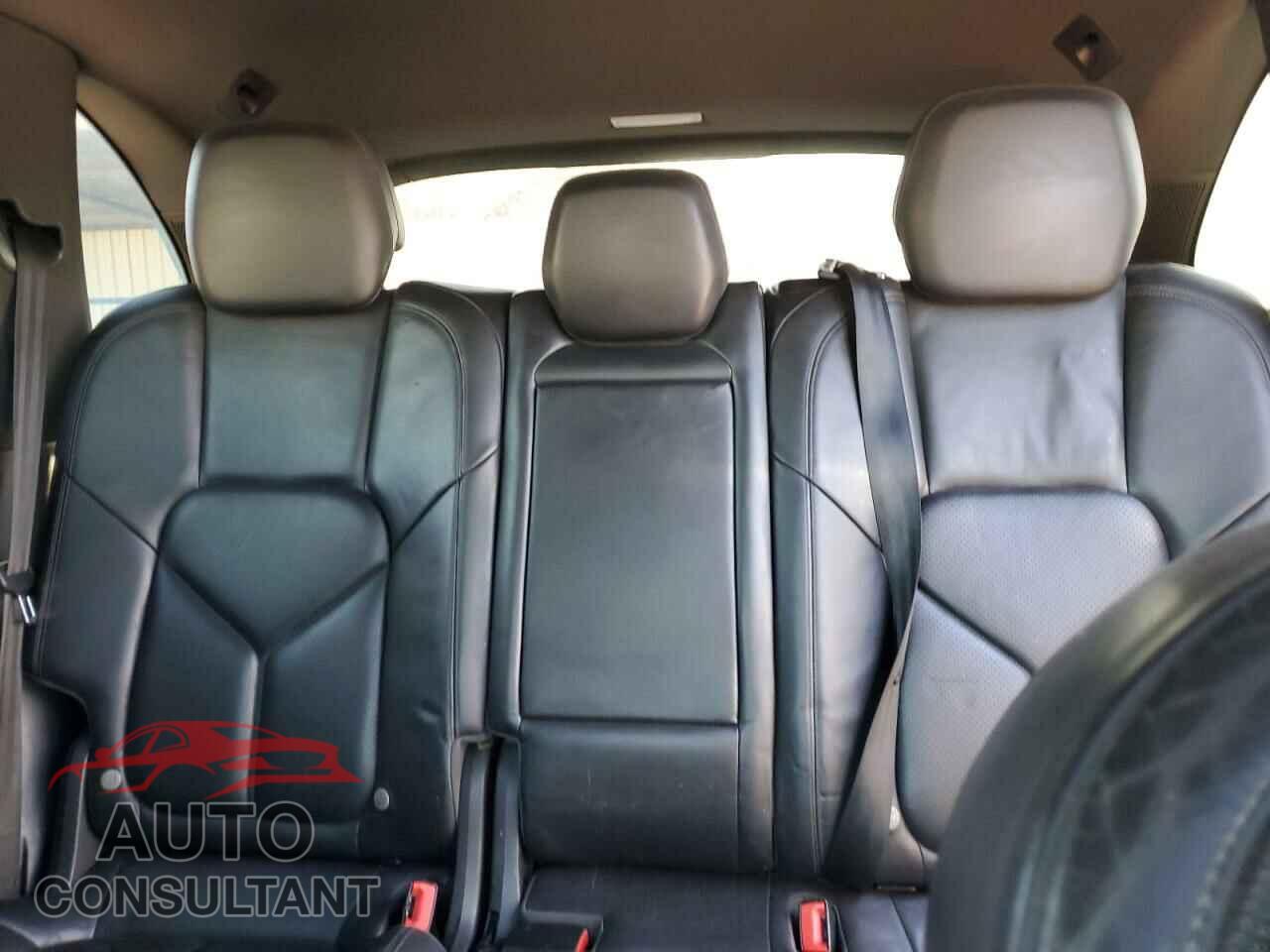 PORSCHE CAYENNE 2011 - WP1AB2A22BLA43359