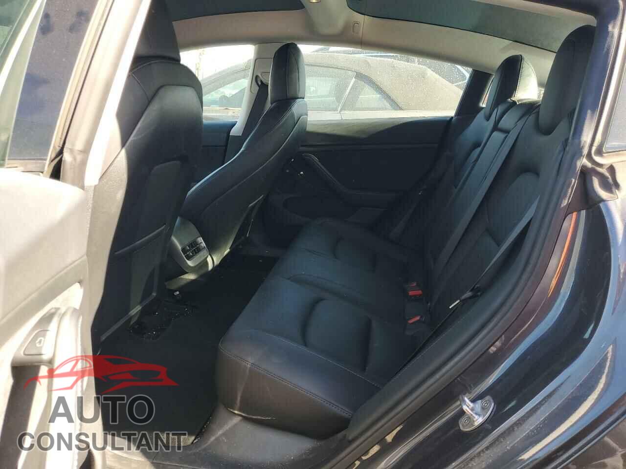 TESLA MODEL 3 2022 - 5YJ3E1EB4NF108676
