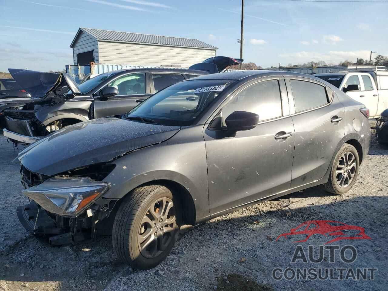 TOYOTA YARIS 2019 - 3MYDLBYV6KY520332
