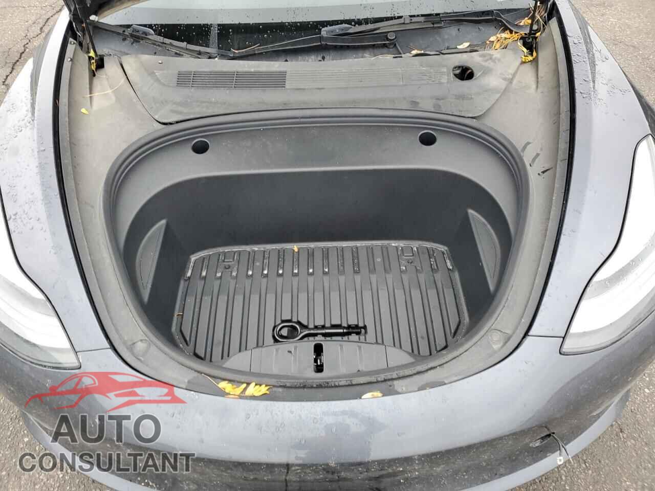 TESLA MODEL 3 2023 - 5YJ3E1EA2PF660798