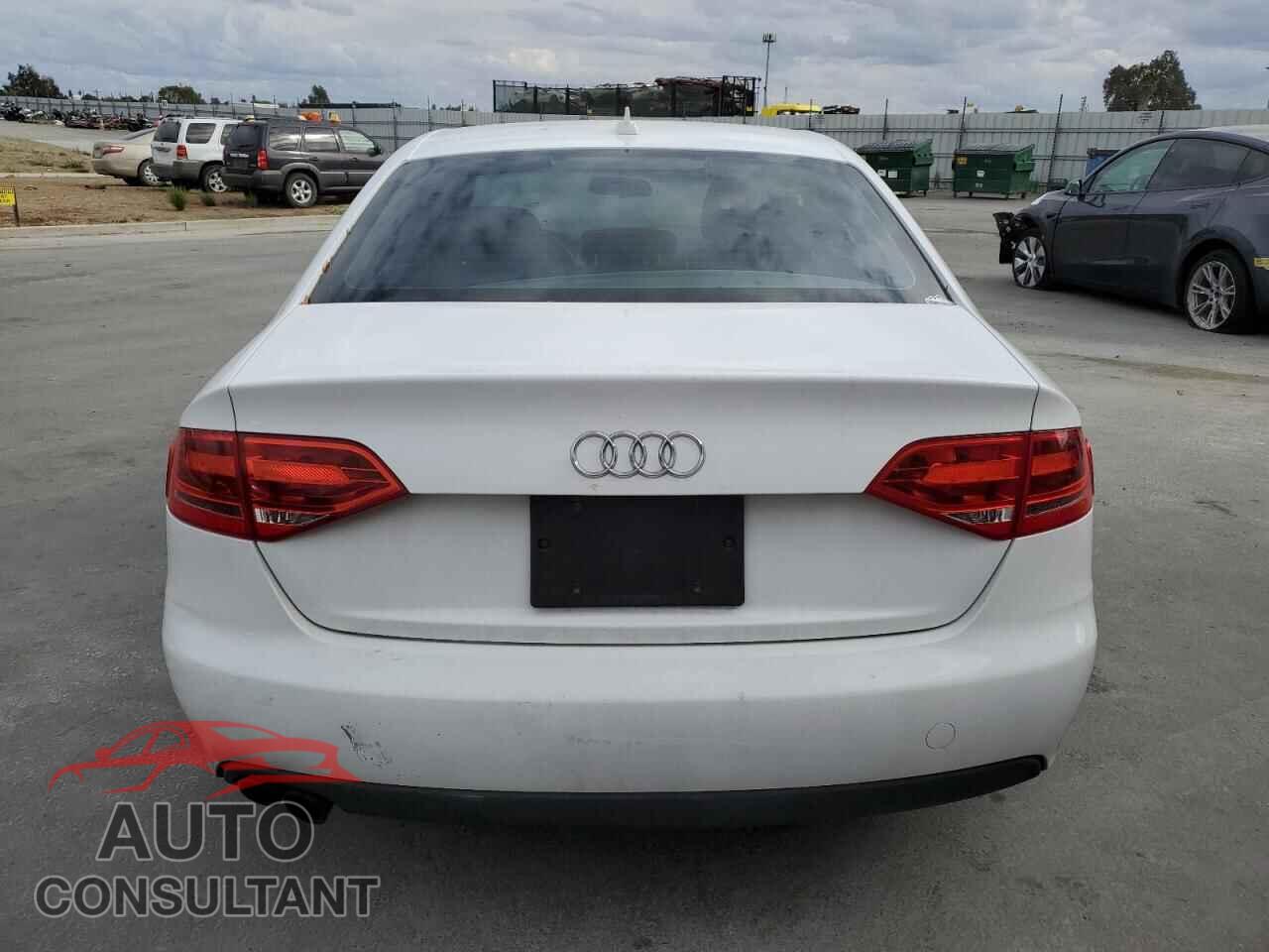 AUDI A4 2010 - WAUDFAFL5AN055844