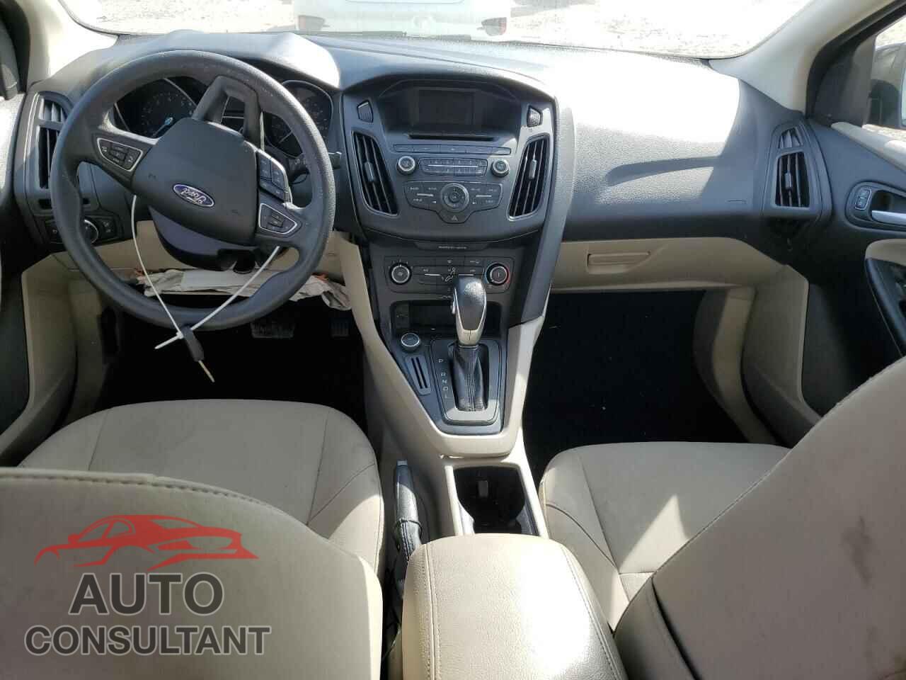 FORD FOCUS 2017 - 1FADP3F28HL336177