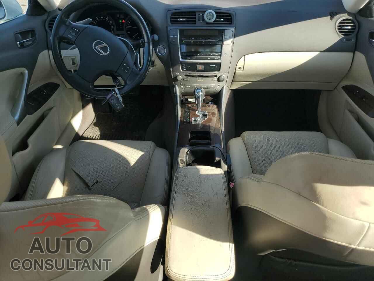 LEXUS IS 2010 - JTHCF5C24A5043555