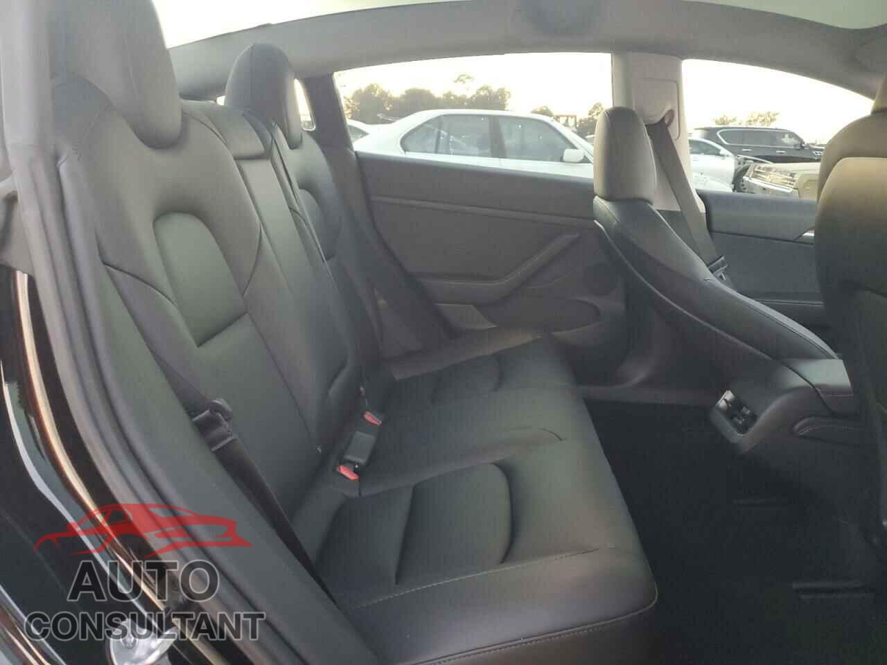 TESLA MODEL 3 2023 - 5YJ3E1EBXPF633261