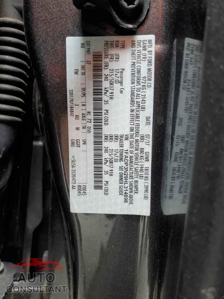 FORD FOCUS 2017 - 1FADP3N29HL314898