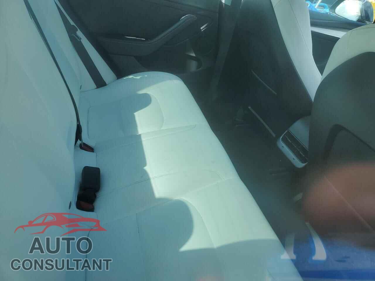 TESLA MODEL 3 2022 - 5YJ3E1EB8NF170596