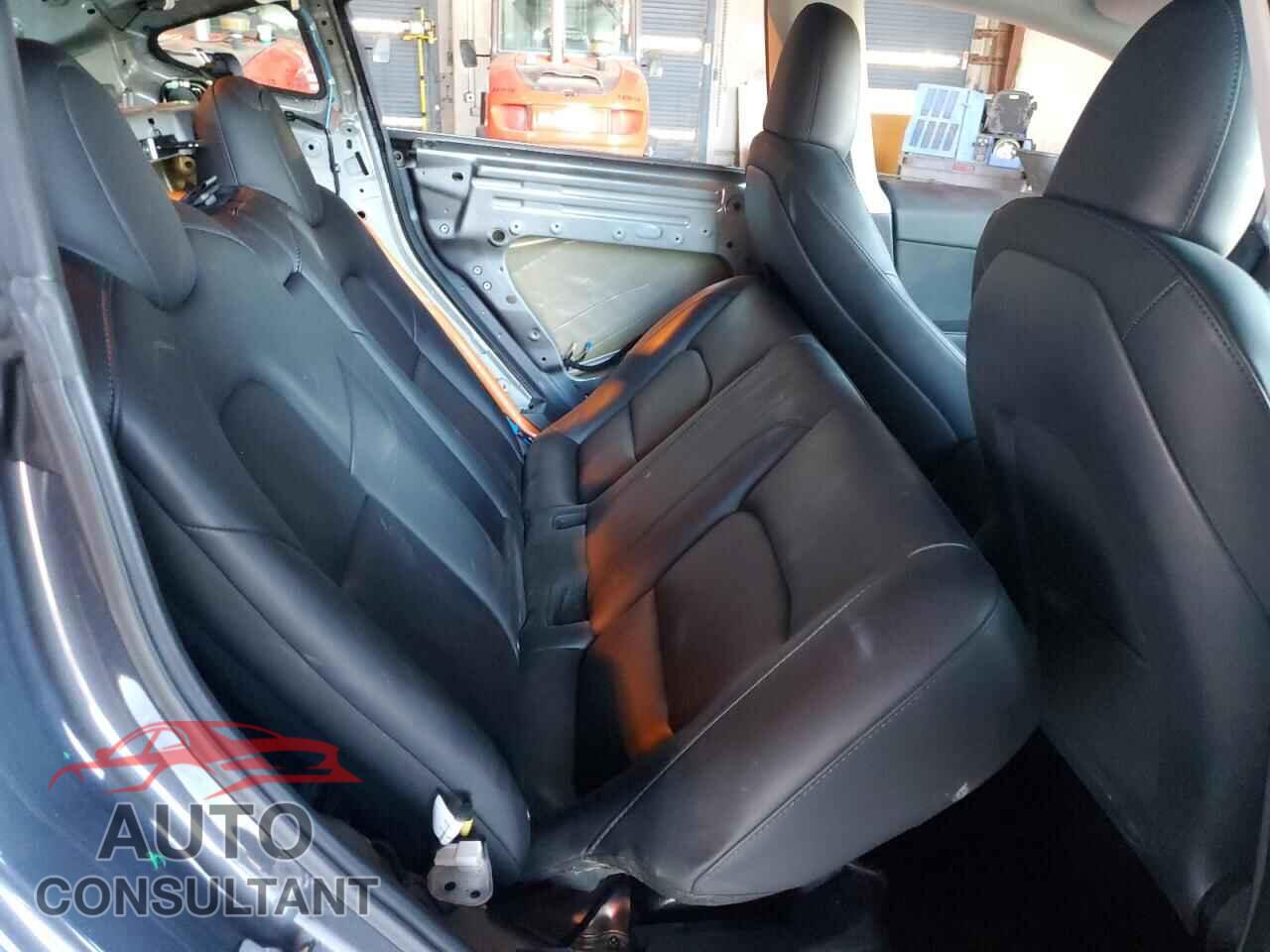 TESLA MODEL 3 2023 - 5YJ3E1EAXPF709133